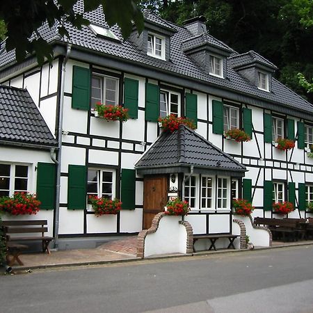 Wisskirchen Hotel & Restaurant Odenthal Exteriör bild